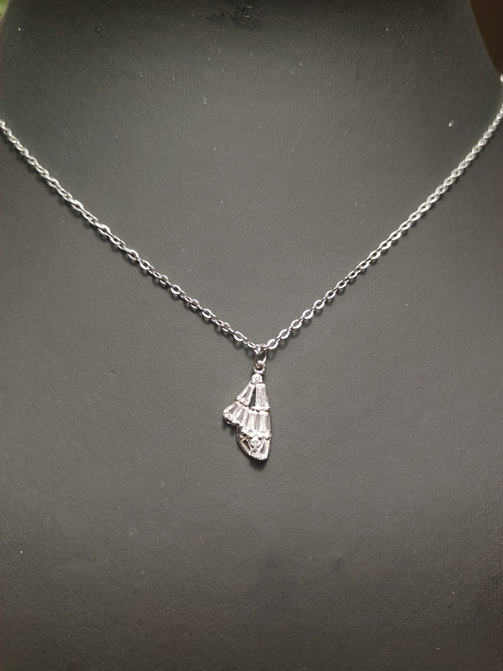 Silver Fan Shaped Pendant Necklace